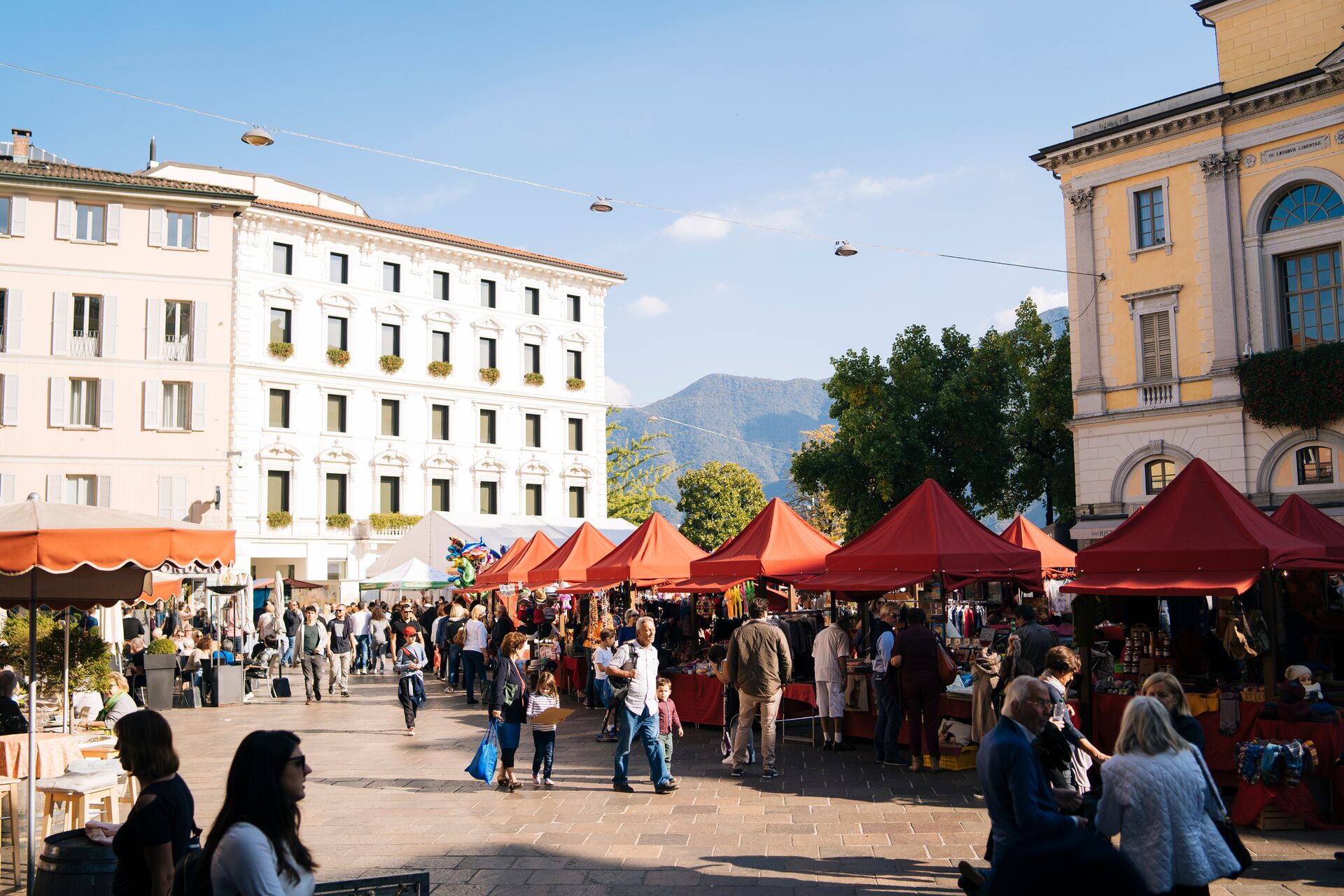 festa-autunno-lugano-la-signora-degli-anelli